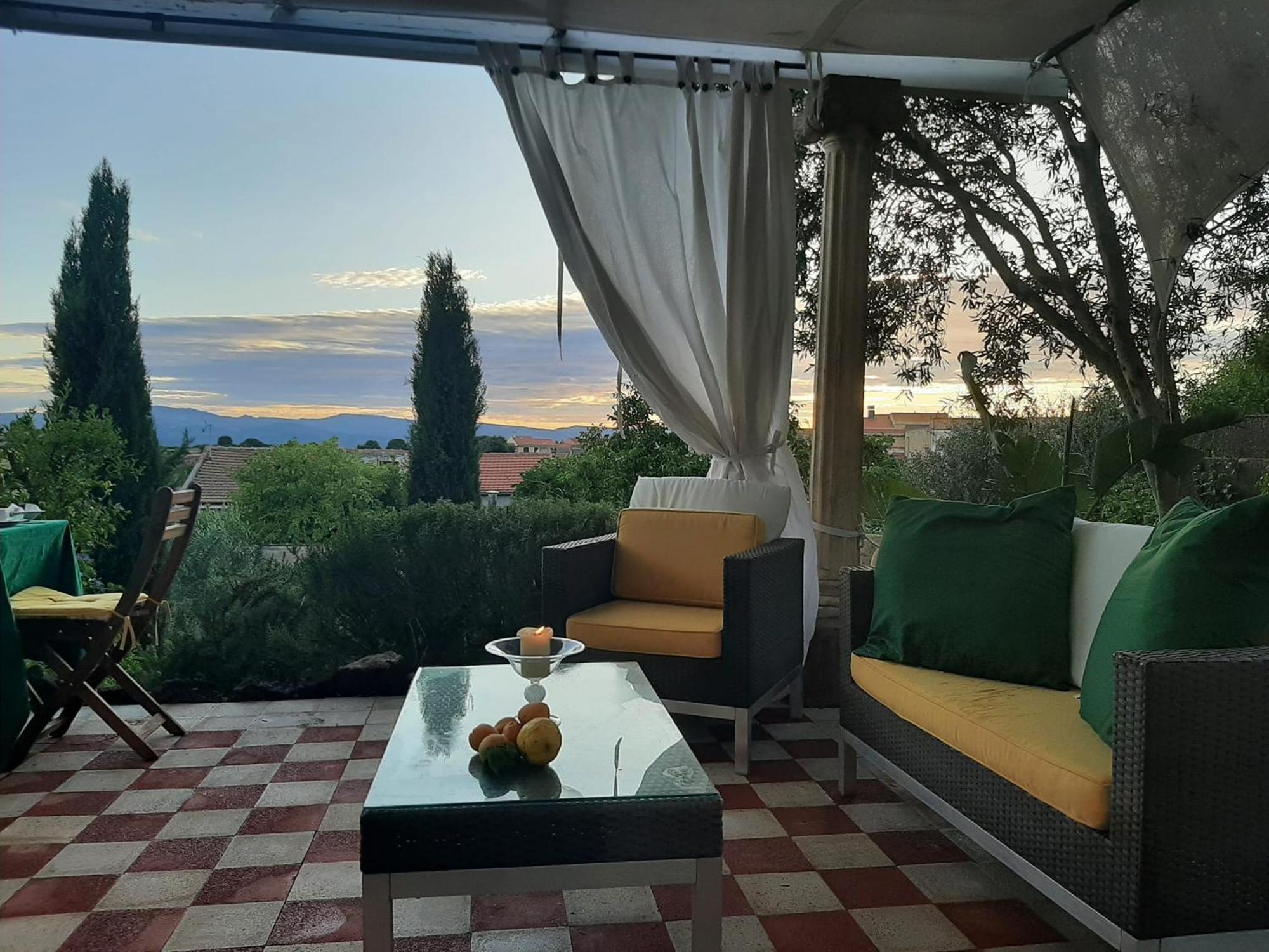 B&B Il Giardino Del Barone Pozzomaggiore Luaran gambar