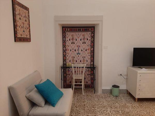 B&B Il Giardino Del Barone Pozzomaggiore Luaran gambar